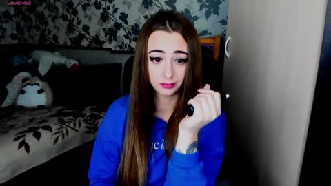 Snapshot of weakness4u chatting on 01/17/25, 06:47 Maya online show from 01/17/25, 06:47