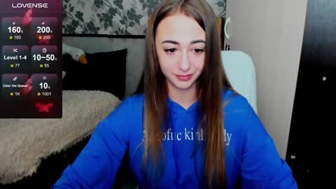 Snapshot of weakness4u chatting on 02/27/26, 02:22 Maya online show from 02/27/26, 02:22