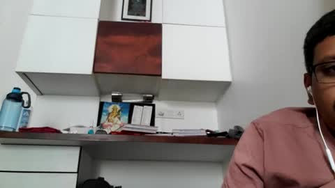 sexyguy online show from 12/19/25, 09:27