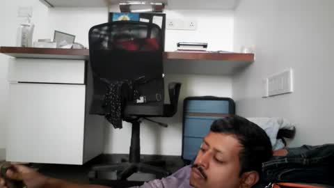 sexyguy online show from 02/18/26, 05:58