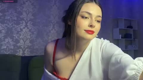 Snapshot of weareyoursun chatting on 02/25/26, 04:27 Alice online show from 02/25/26, 04:27