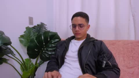 Snapshot of web_gammer_ chatting on 09/29/25, 07:19 Jhonny Dick his neighbors. online show from 09/29/25, 07:19