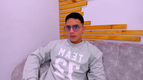 Snapshot of web_gammer_ chatting on 09/30/25, 07:30 Jhonny Dick his neighbors. online show from 09/30/25, 07:30