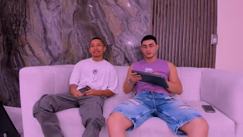 Snapshot of web_gammer_ chatting on 12/05/25, 01:52 Jhonny Dick his neighbors. online show from 12/05/25, 01:52