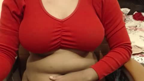 Snapshot of webshowxxx chatting on 09/24/25, 09:23 mina online show from 09/24/25, 09:23