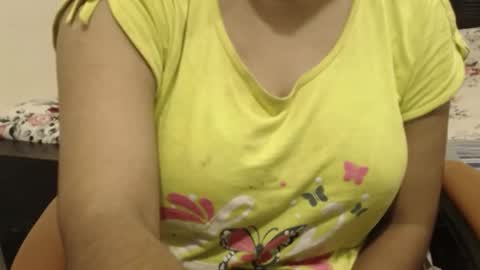 Snapshot of webshowxxx chatting on 09/28/25, 10:42 mina online show from 09/28/25, 10:42