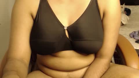 mina online show from 03/04/26, 03:40