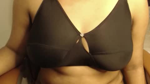 mina online show from 03/12/26, 02:56