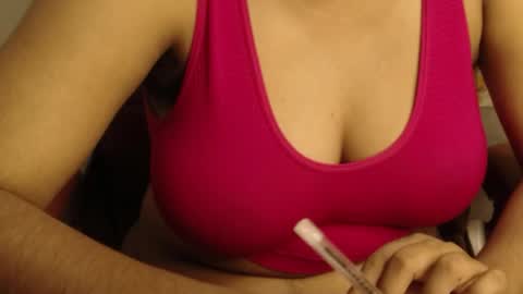 mina online show from 04/15/26, 09:27