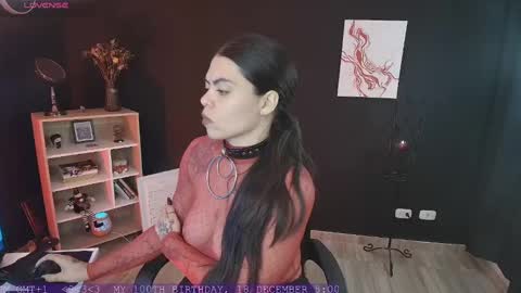 Snapshot of wednesdayfriday chatting on 12/17/24, 10:22 Wednesday Please help me to reach 111 thumbs up online show from 12/17/24, 10:22