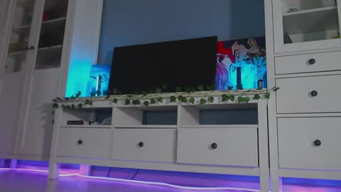 Snapshot of weed_princesss chatting on 12/09/24, 04:26 moon online show from 12/09/24, 04:26