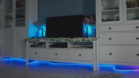 Snapshot of weed_princesss chatting on 01/29/25, 03:26 moon online show from 01/29/25, 03:26