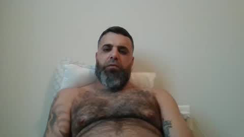 Snapshot of weezy210 chatting on 10/25/25, 04:02 Weezy online show from 10/25/25, 04:02