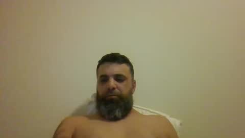 Snapshot of weezy210 chatting on 11/12/25, 10:52 Weezy online show from 11/12/25, 10:52