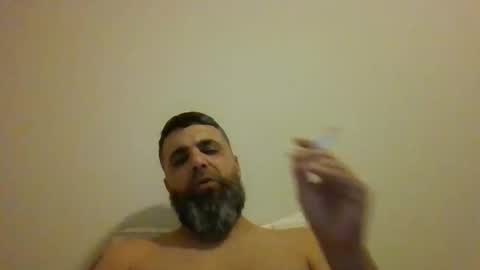 Snapshot of weezy210 chatting on 11/17/25, 12:38 Weezy online show from 11/17/25, 12:38