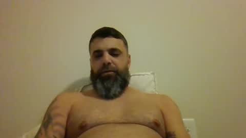 Snapshot of weezy210 chatting on 11/21/25, 02:32 Weezy online show from 11/21/25, 02:32