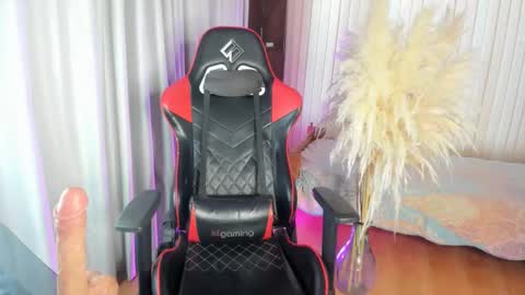 Alexa I love to make a Mess in public and do Crazy on pvt online show from 03/25/26, 12:44