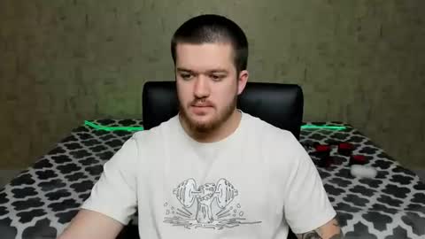 Snapshot of well_boy_ chatting on 04/02/26, 02:58 well_boy_ online show from 04/02/26, 02:58