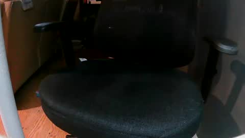 Snapshot of wellandwelland chatting on 07/09/26, 01:37 wellandwelland online show from 07/09/26, 01:37