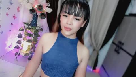 Hi Im LOVIE Please dont forget to follow and thumbs up me online show from 04/14/26, 01:33