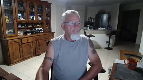 Wellhelloo online show from 02/24/26, 07:01