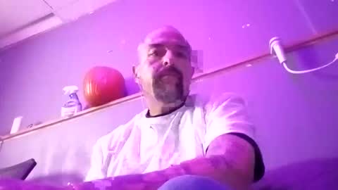 Snapshot of wellhung9ind13 chatting on 11/12/25, 05:35 Champ9in online show from 11/12/25, 05:35