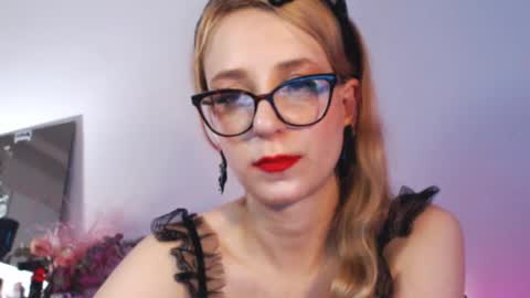 Liza online show from 03/12/25, 03:57