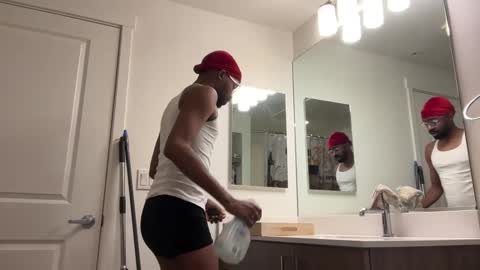 Snapshot of wellpackaged_ chatting on 01/30/25, 01:44 Langston online show from 01/30/25, 01:44