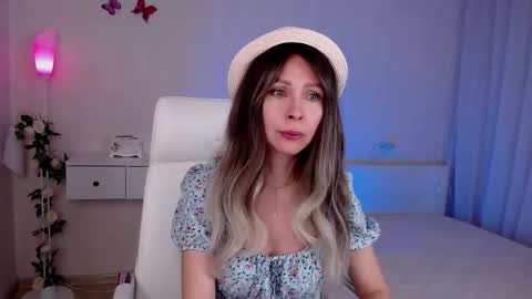 Wendi Foster online show from 04/08/26, 08:53