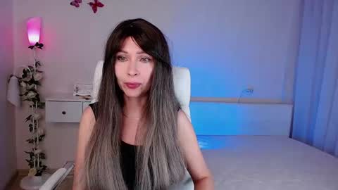 Snapshot of wendifoster chatting on 06/26/26, 06:56 Wendi Foster online show from 06/26/26, 06:56