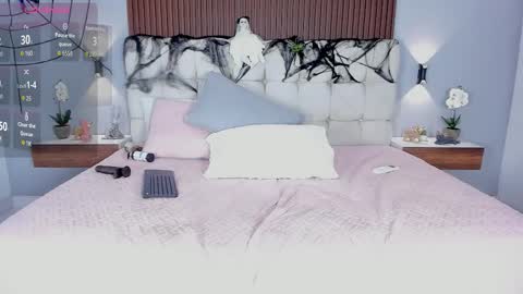 Wendolyn online show from 10/23/25, 03:44