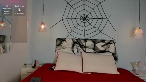 Wendolyn online show from 11/01/25, 02:19