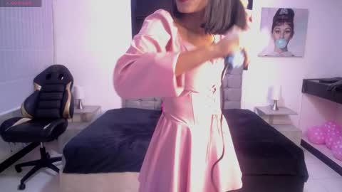 wendy_1_ online show from 05/15/26, 03:35