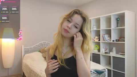 Wendy online show from 10/02/25, 04:36