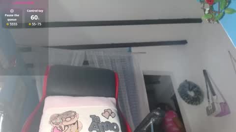 Snapshot of wendy_rivera chatting on 10/25/25, 11:40 Wendy online show from 10/25/25, 11:40