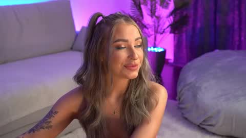 Snapshot of wendykaraa chatting on 03/04/25, 08:46 Wendy online show from 03/04/25, 08:46