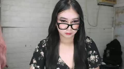 Snapshot of weremeanttobe chatting on 10/08/25, 11:19 andrew online show from 10/08/25, 11:19