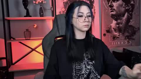 little girl who is always rightLisa online show from 01/07/26, 01:19