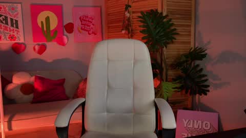 little girl who is always rightLisa online show from 04/11/26, 01:10