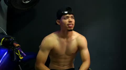 wesley_77 online show from 04/03/26, 05:22