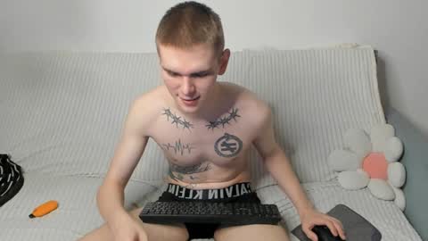 Wes online show from 01/11/25, 08:21