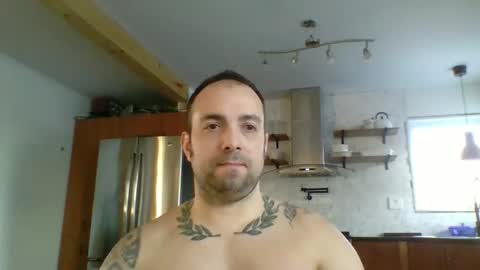 Snapshot of westaco12 chatting on 12/01/25, 01:05 westaco12 online show from 12/01/25, 01:05