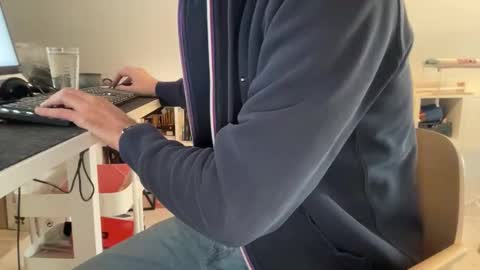 wet_adidasboy online show from 09/29/25, 06:18