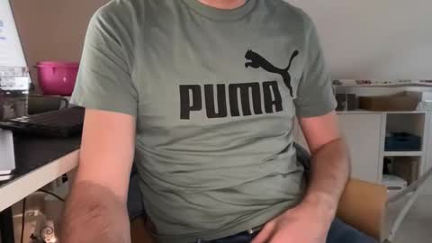 wet_adidasboy online show from 11/27/25, 07:32