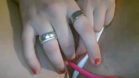 Snapshot of wet_couple66 chatting on 11/24/25, 01:11 wet_couple66 online show from 11/24/25, 01:11