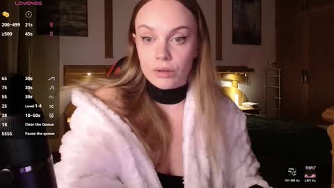 Lana online show from 11/03/25, 08:21