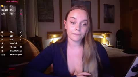 Lana online show from 06/22/26, 07:44