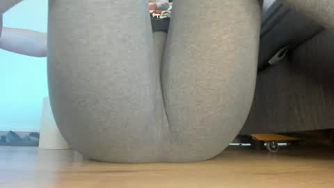 Snapshot of wet_pants2022 chatting on 06/18/26, 08:58 wet_pants2022 online show from 06/18/26, 08:58