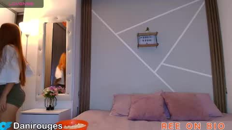 Mia and Dylan online show from 11/12/25, 11:47