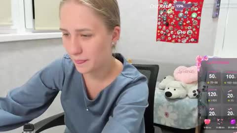 Snapshot of wetcrybaby chatting on 09/09/25, 12:10 Sonya online show from 09/09/25, 12:10